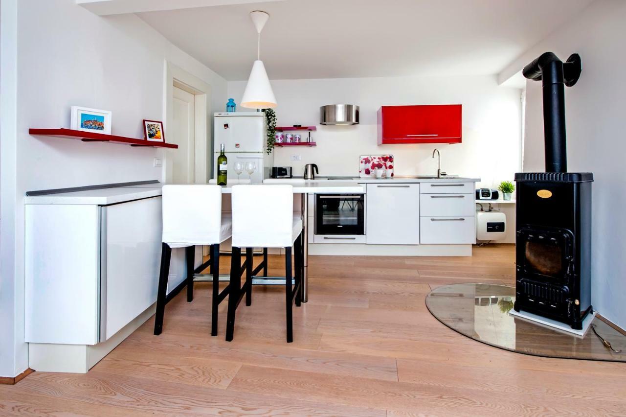 Ferienwohnung Smilje 2 Rovinj Exterior foto